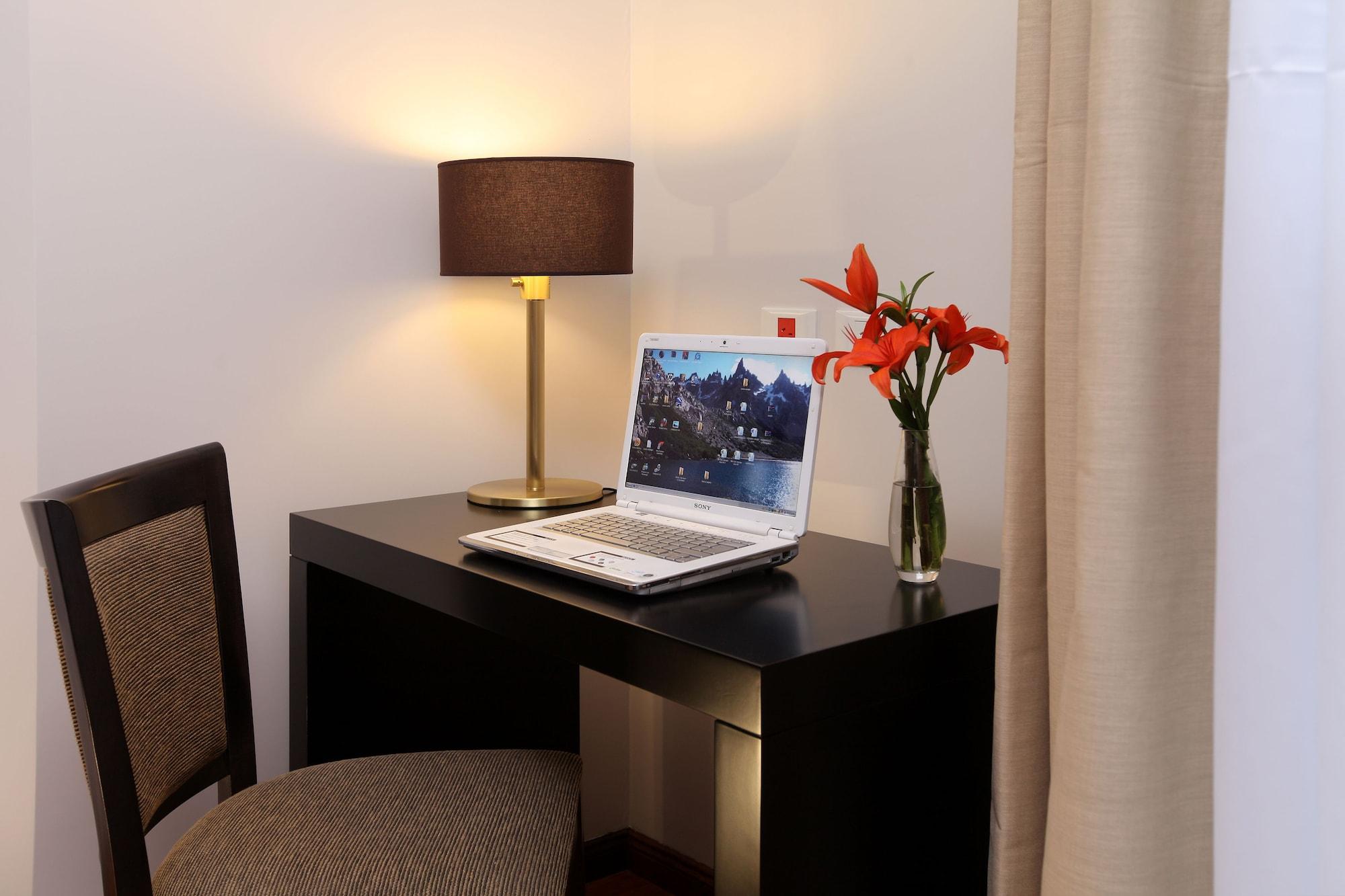 Europlaza Hotel & Suites Buenos Aires Ngoại thất bức ảnh